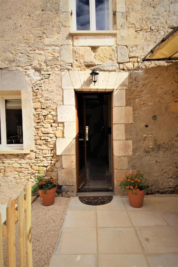 Joli Gite Pour 5 Personnes : Chez Cherrie Saint-Julien-de-Lampon Exterior photo